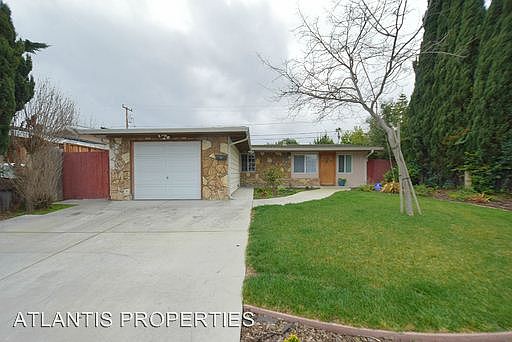 2nd image of 762 Lakehaven Dr