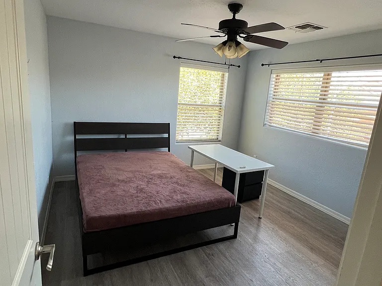 1442 S Newberry Ln — Photo 8