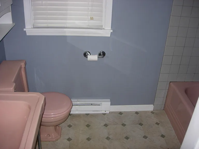 529 Cross Ave — Photo 2