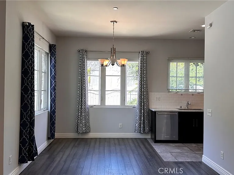 683 N 1st Ave #A — Photo 2