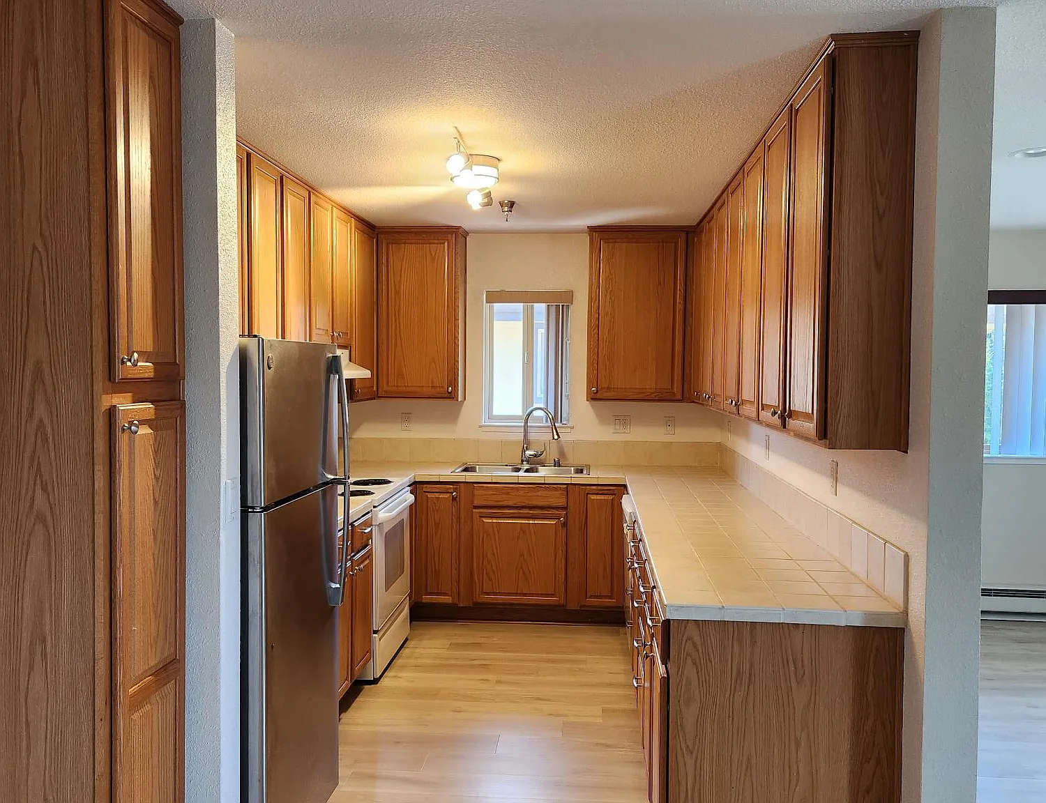 2 bed, 1.5 bath, 1306 sqft, $3,495 — Photo 4
