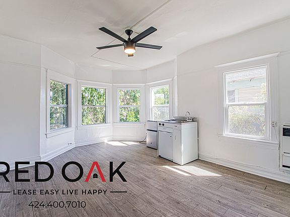 3rd image of 1423 S Burlington Ave #1423