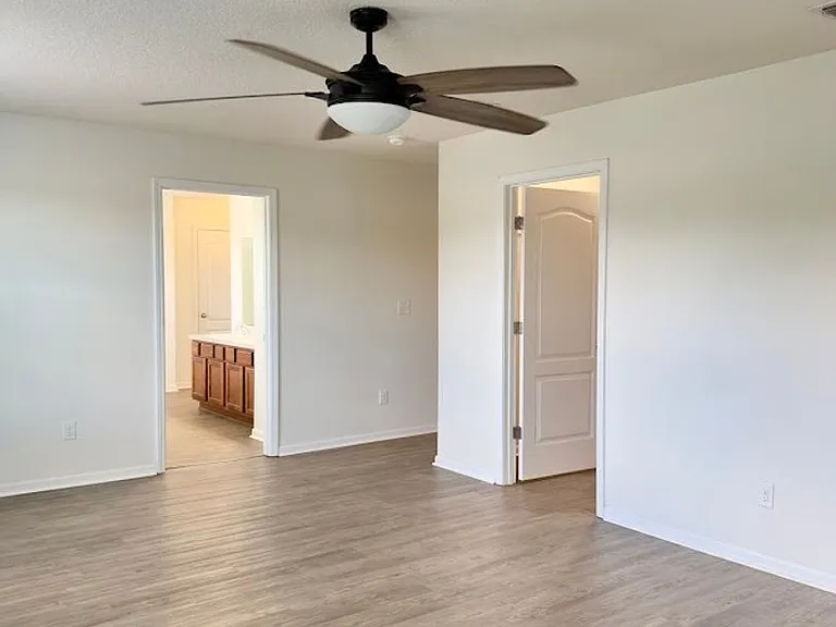 101 Cedar Breeze Dr — Photo 13