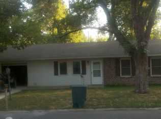 1320 E 18th Ter, Lawrence, KS 66044