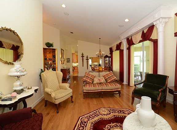 Home For Sale In Gator Trace