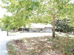 570 Glen Oaks Dr, Blue Eye, MO 65611