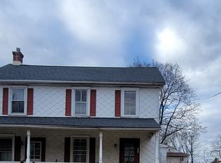 27A Hilltown Pike, Line Lexington, PA 18932