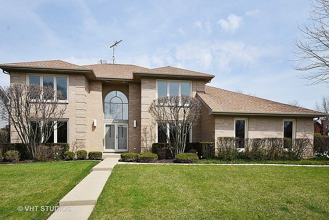 1st image of 540 Newtown Dr