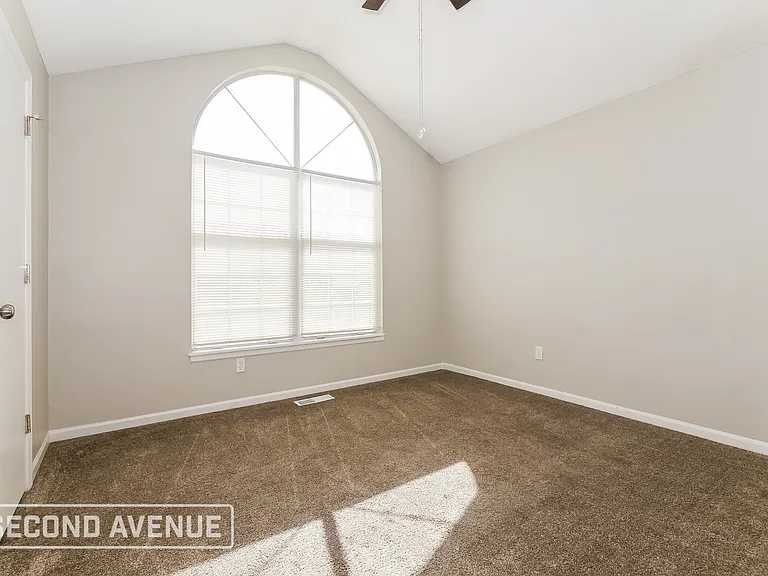 400 20th Ave S — Photo 17