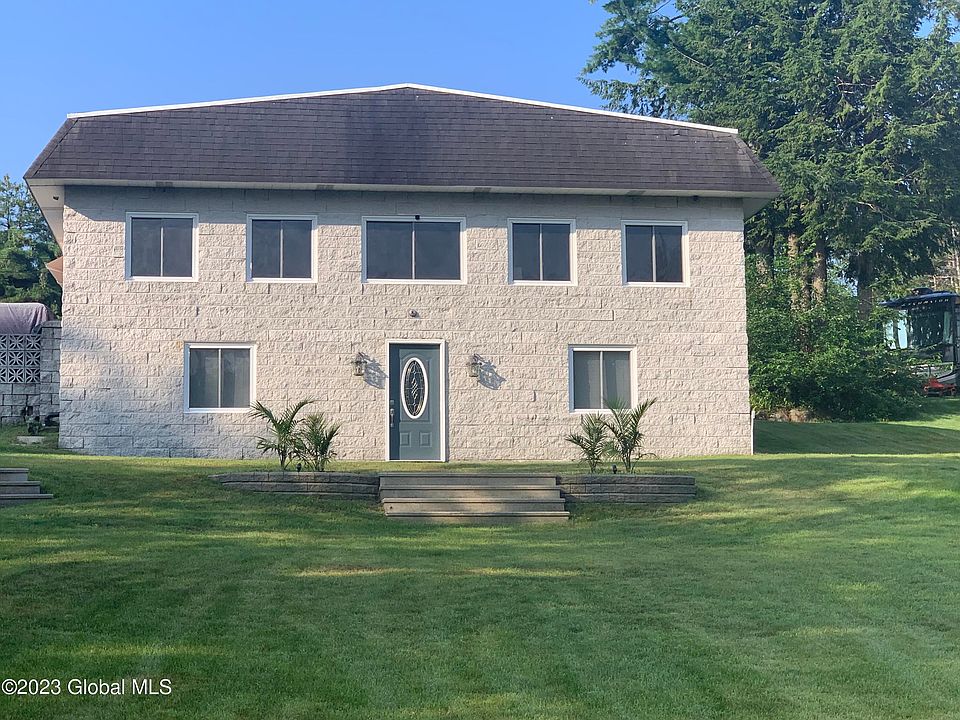 2nd image of 55 Roberts Ln