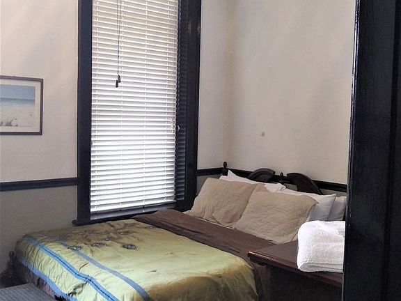 4th image of 815 Church St #2B