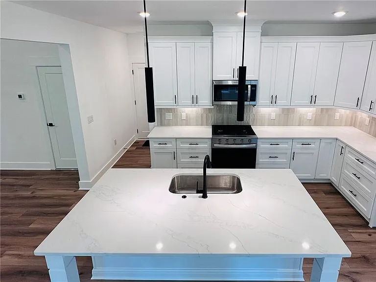 6312 Woodstock Rd — Photo 15
