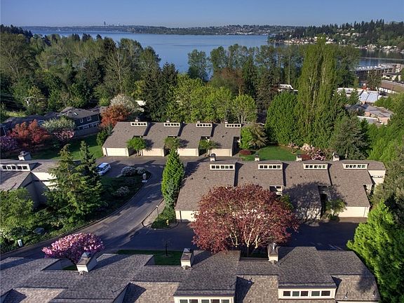 2nd image of 10028 NE 115th Ln