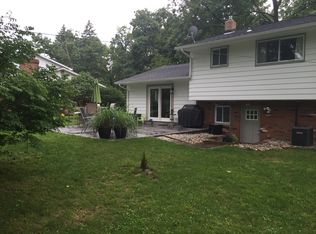 2180 Armond Rd, Howell, MI 48855