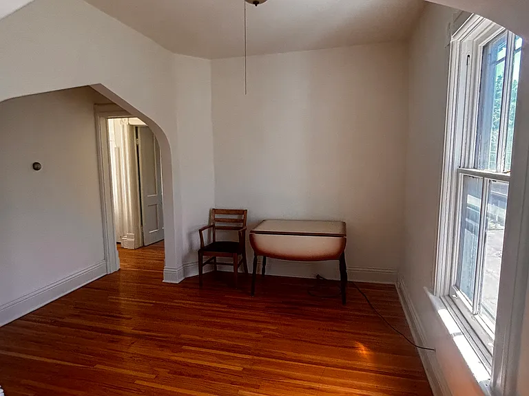 295 W Tupper St #2 — Photo 11