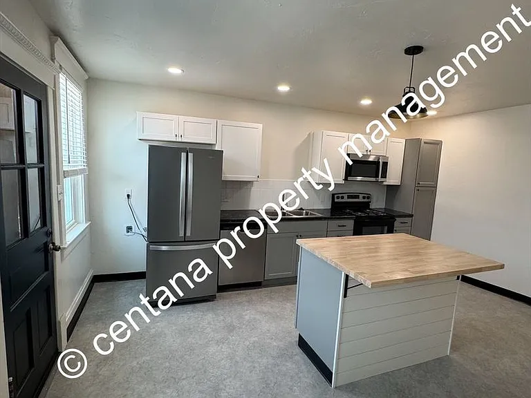 701 W Galena — Photo 9