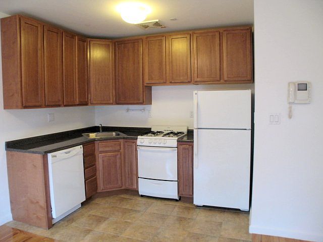 1st image of 28-02 31st St #2