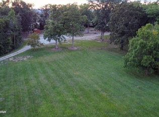 718 Beech Grove Rd, Shepherdsville, KY 40165