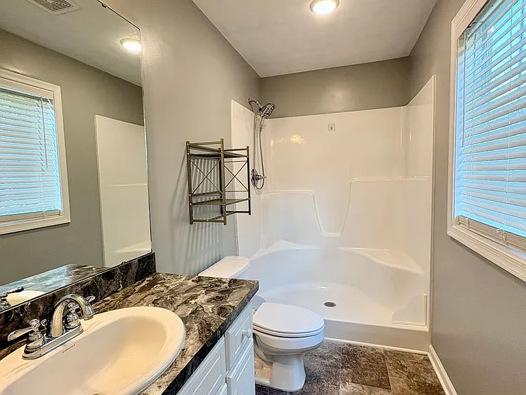 1933 Sapphire Rd — Photo 30