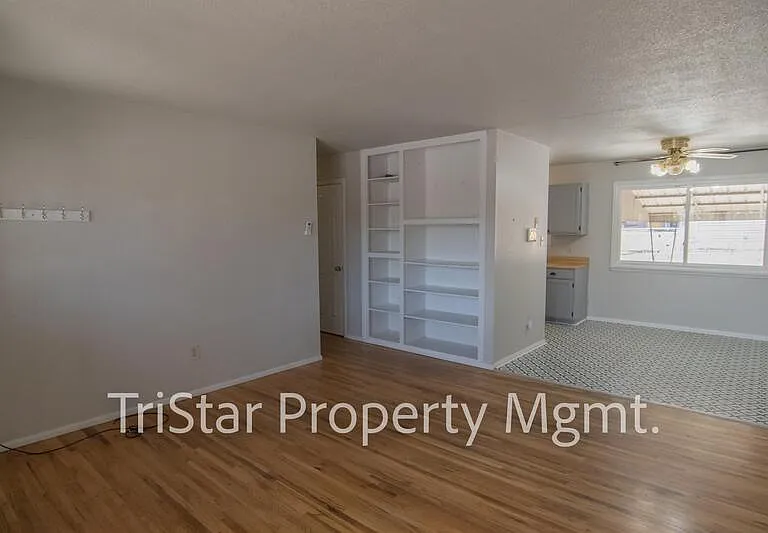 3413 Greenwood Cir — Photo 3