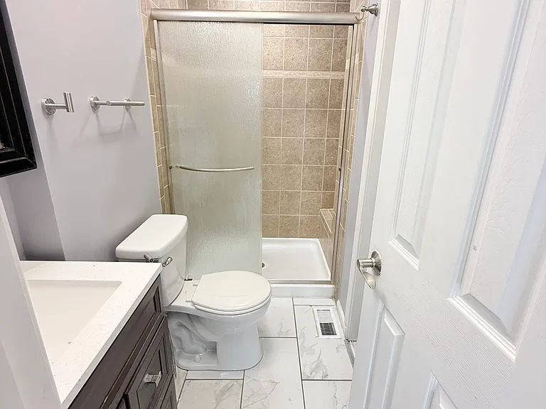 272 Le Parc Cir — Photo 12