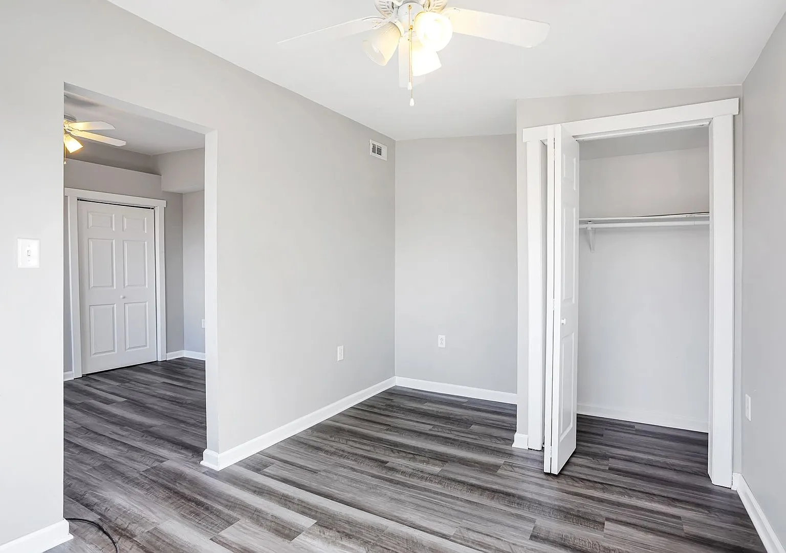 Spacious Two Bed Available July 10th! Central Air, Dishwasher, Laundry, Off Street Parking! — Photo 2