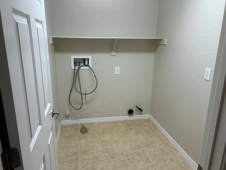 11908 Orense Dr — Photo 20