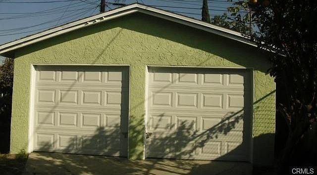 2nd image of 10904 Anzac Ave