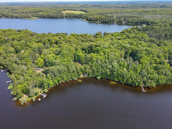 5th image of N16553 Lakeshore Dr