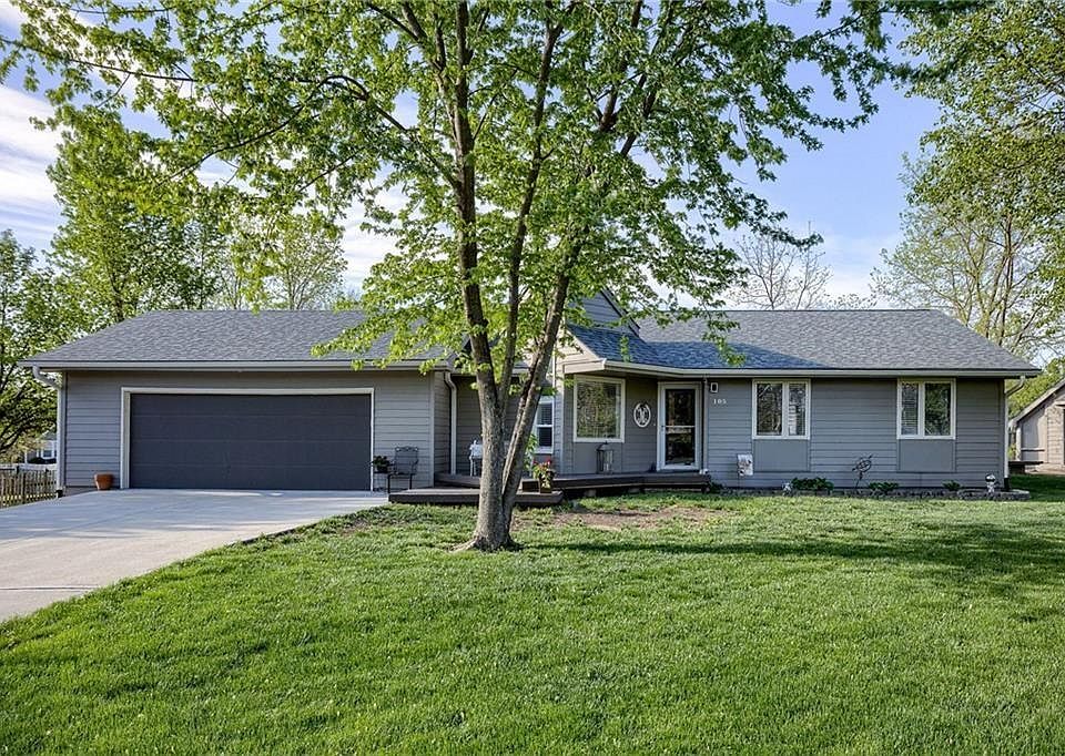 1st image of 105 E Cedar St