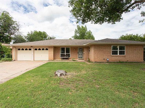 2nd image of 2913 Radney Ln