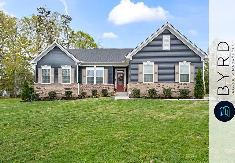 4900 Sir Sagamore Dr — Photo 1