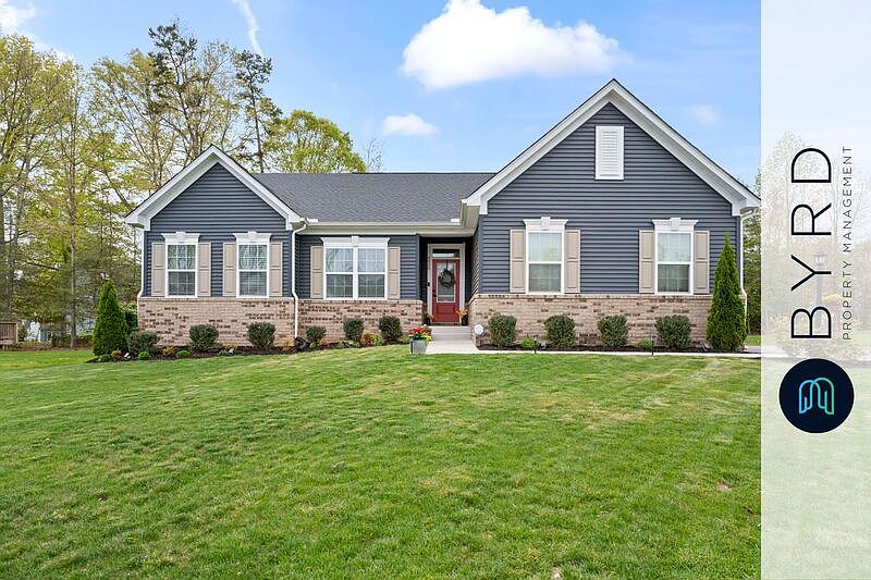 1st image of 4900 Sir Sagamore Dr