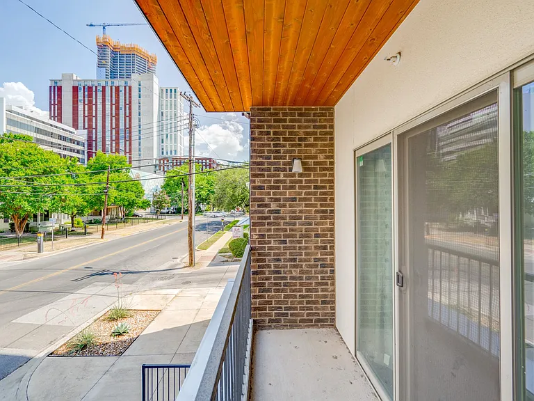 908 Nueces St #12 — Photo 34