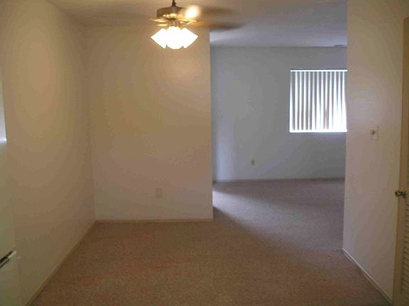 5th image of 106 Whistler Ct