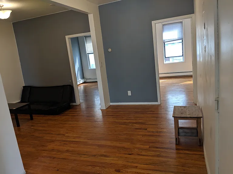 322 Saint Paul Ave #3 — Photo 5