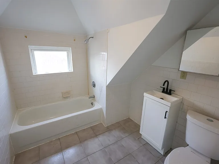 8 Colonial Ave #3 — Photo 8