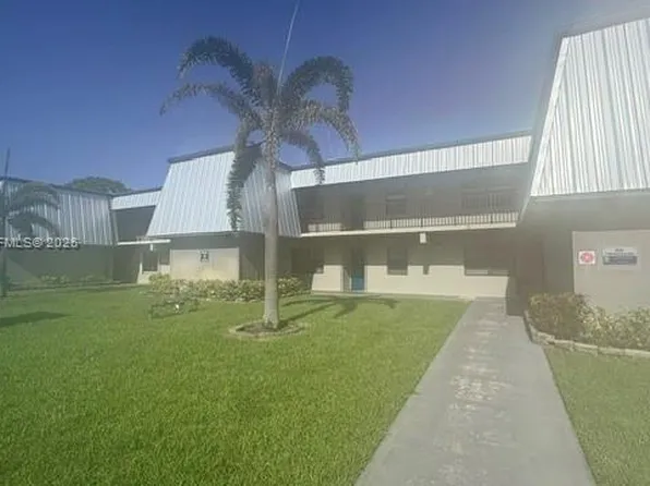2516 S 19th St APT 208, Fort Pierce, FL 34982