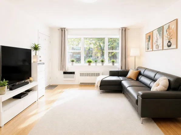 15229 Jewel Avenue #A, Flushing, NY 11367