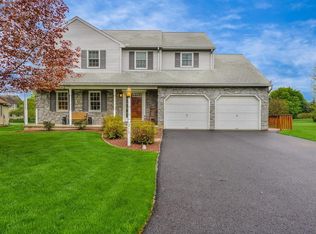 210 Saddleback Dr, Marietta, PA 17547