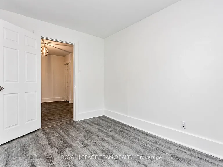 790 Bronson Ave — Photo 9