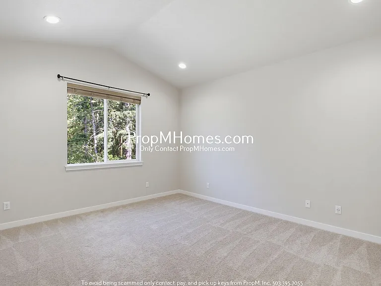 15737 SE Compass Course St — Photo 10