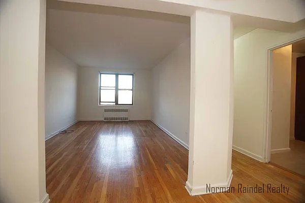 Rented by Norman Raindel, LREB | media 1