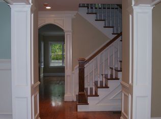 30 Leewood Rd, Wellesley, MA 02482