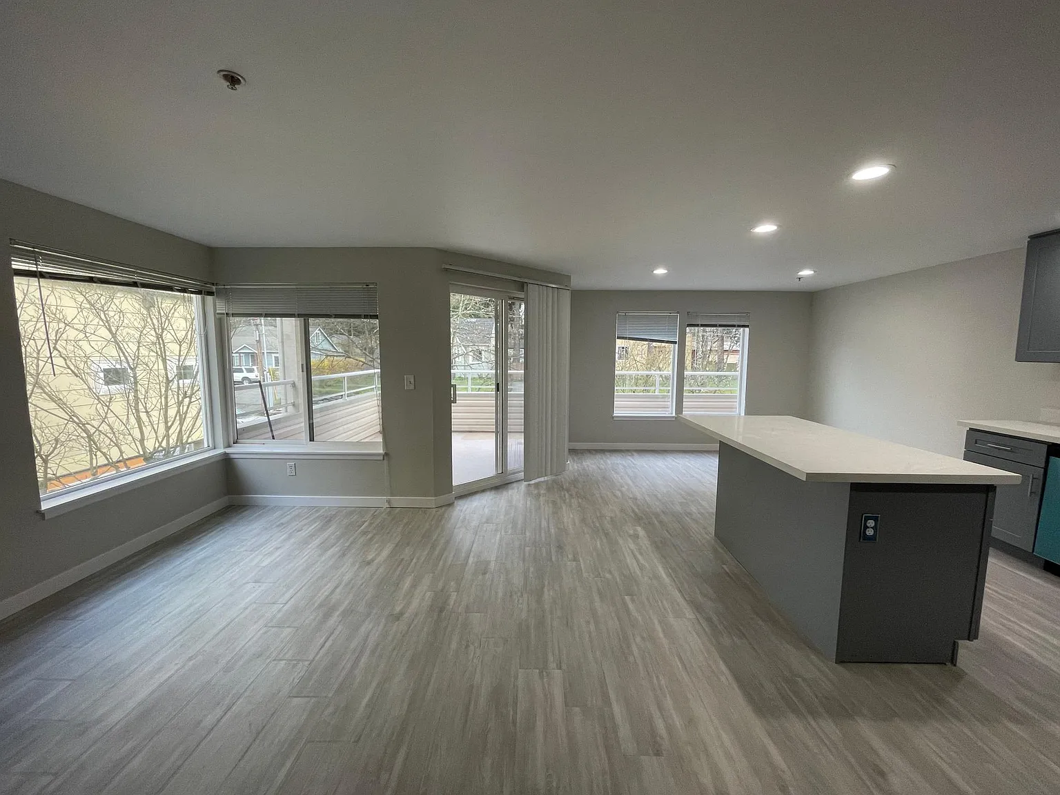 2 bed, 1018 sqft, $2,250 — Photo 3