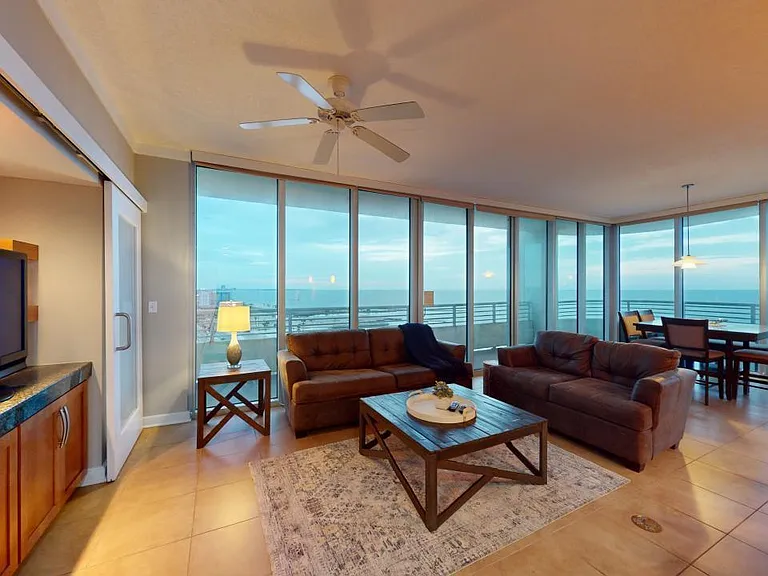 2060 Beach Blvd #1005 — Photo 2