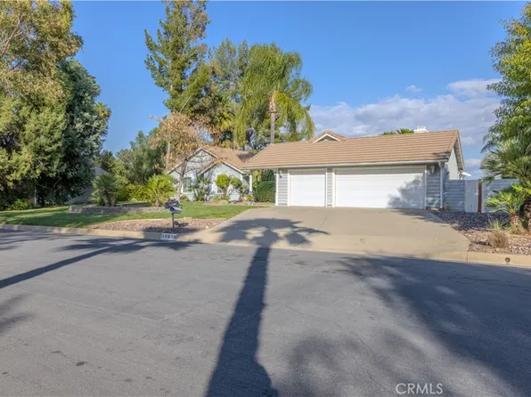 30670 Brookstone Ln, Lake Elsinore, CA 92530