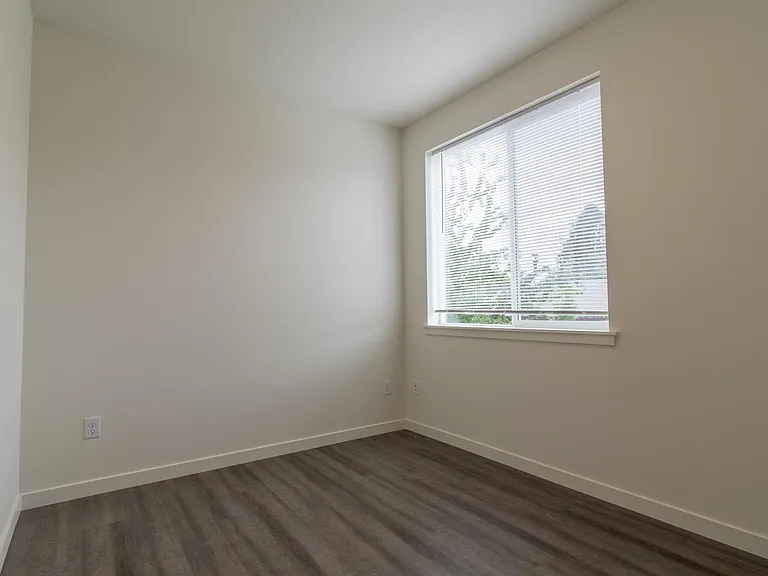 2630 NE Dekum St #4 — Photo 10