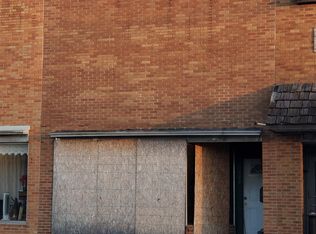 112 N Chicago St, Lincoln, IL 62656