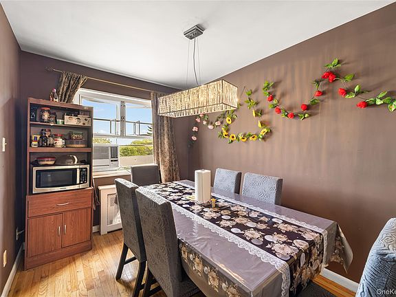 4th image of 225-08 Stronghurst Avenue #Upper